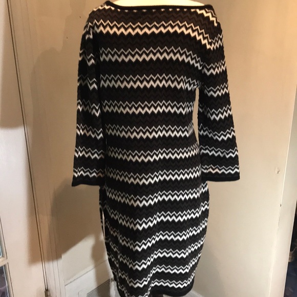 “CALVIN KLEIN” NWT Black and White Sweater Dress. - Picture 4 of 12